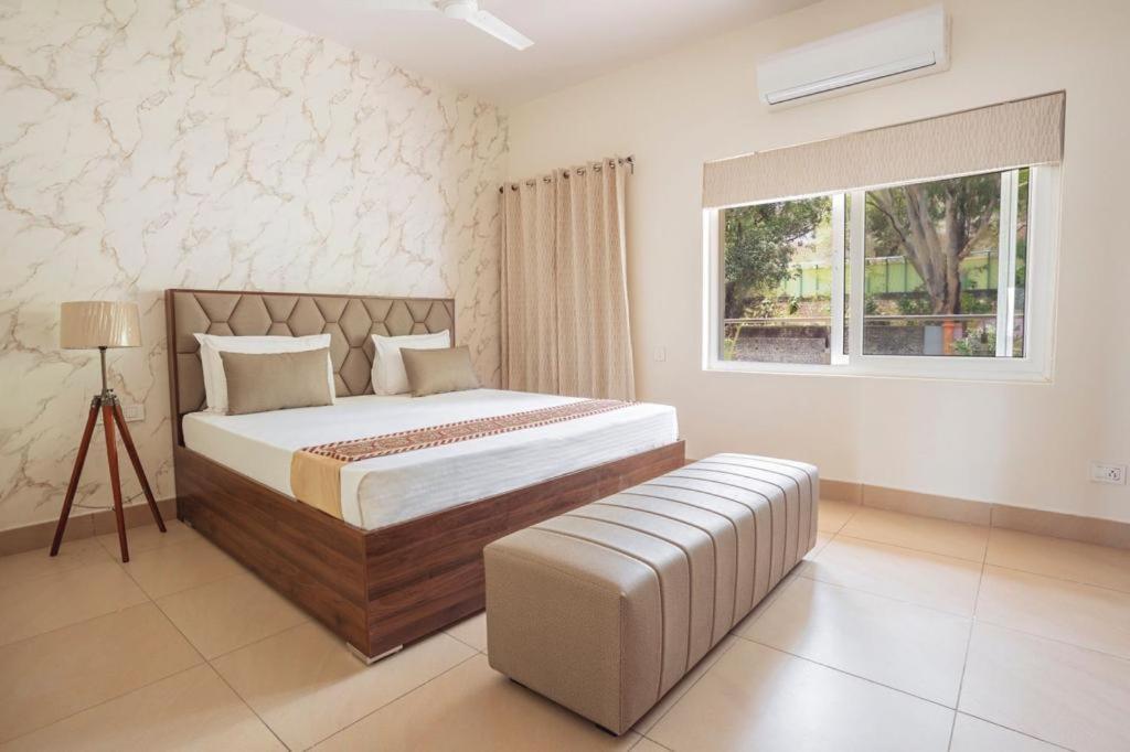 Golden Healing Journeys Homestay Рішикеш Екстер'єр фото