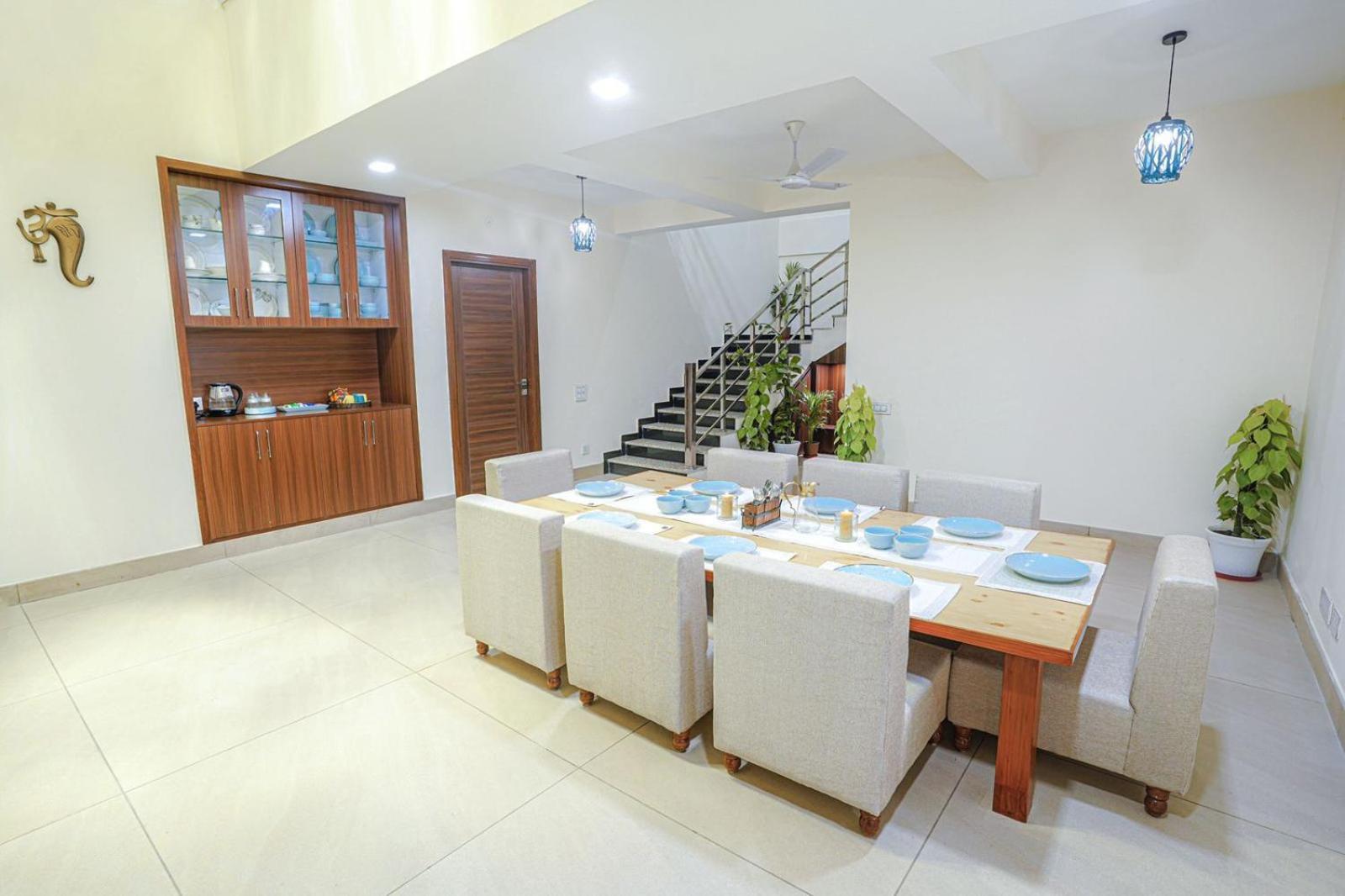 Golden Healing Journeys Homestay Рішикеш Екстер'єр фото